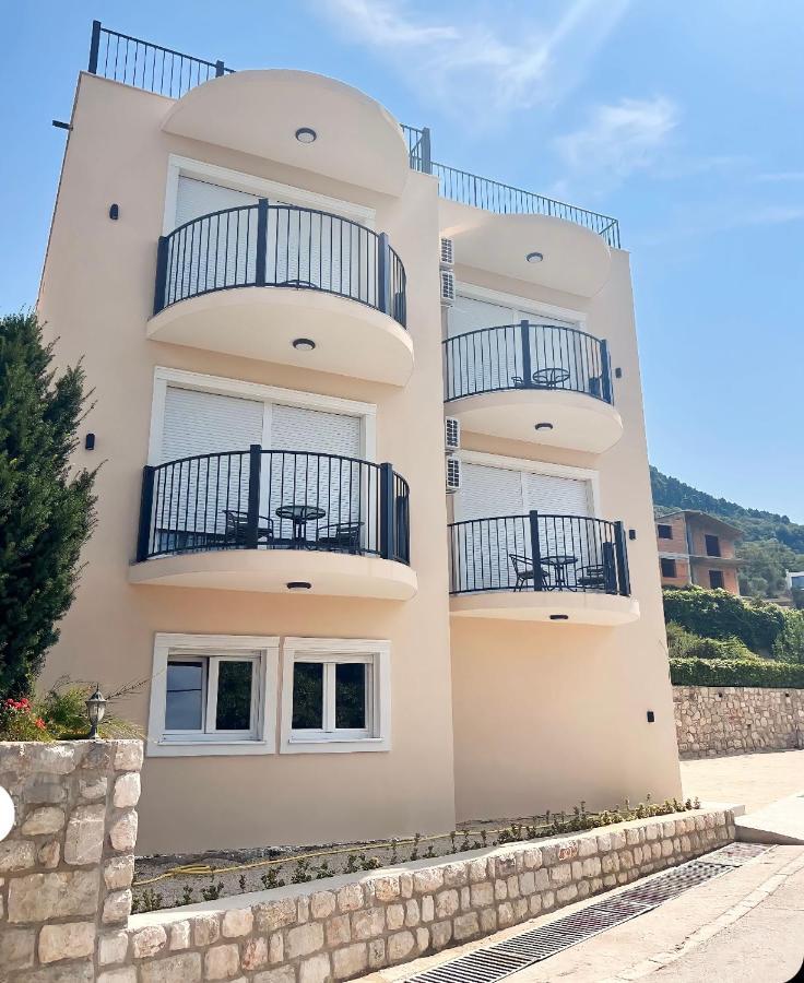 Apartments Has Kotor Exterior photo