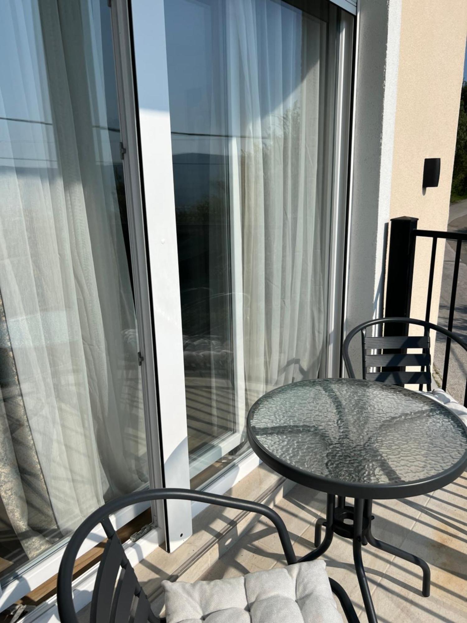 Apartments Has Kotor Exterior photo
